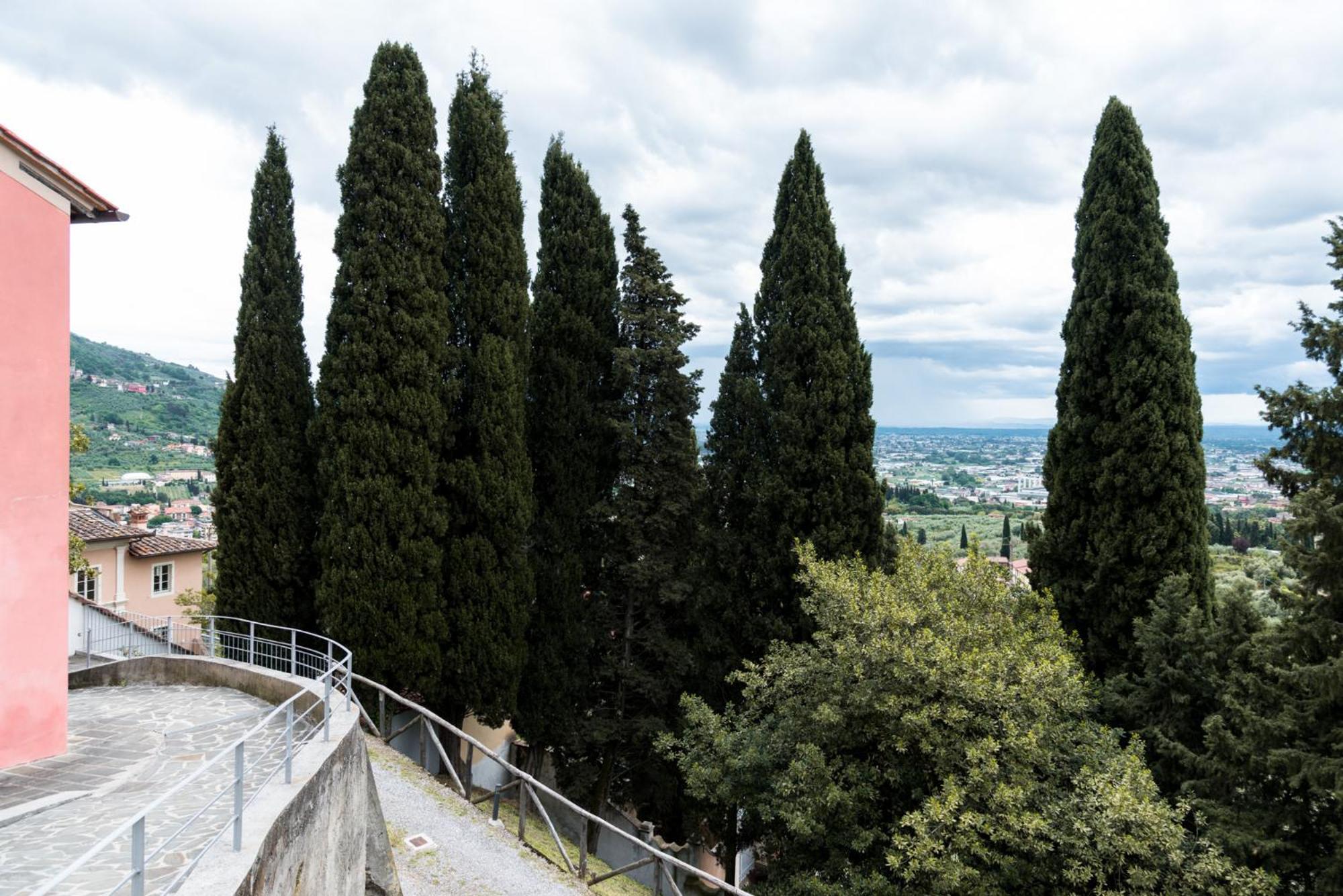 Residence Collecchio Pescia Buitenkant foto