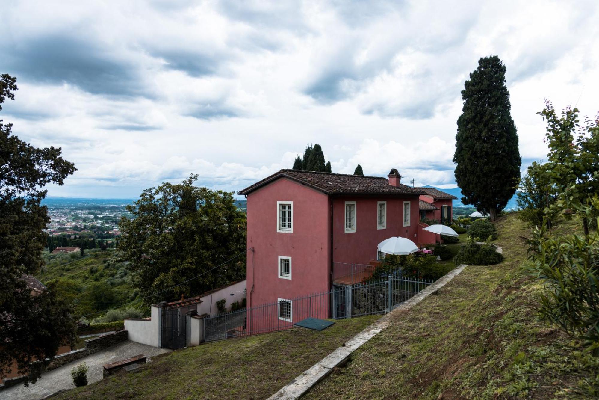 Residence Collecchio Pescia Buitenkant foto